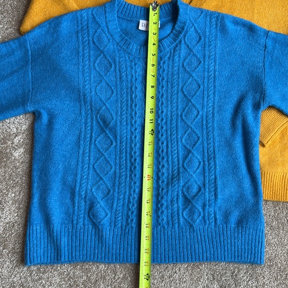 Gap sweaters. Blue, yellow, tan. - Picture 6 of 11